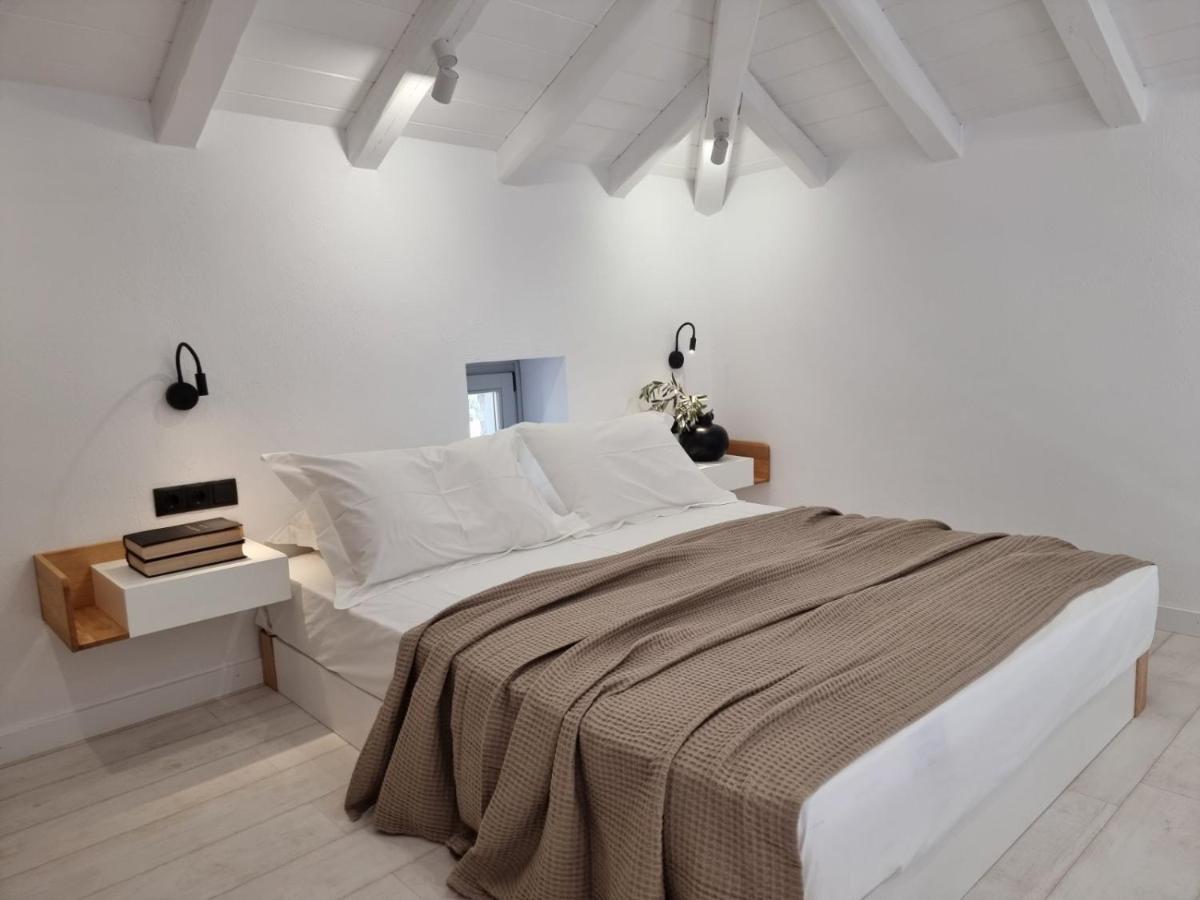 Stone Build Suite With Private Pool Kolios Zewnętrze zdjęcie